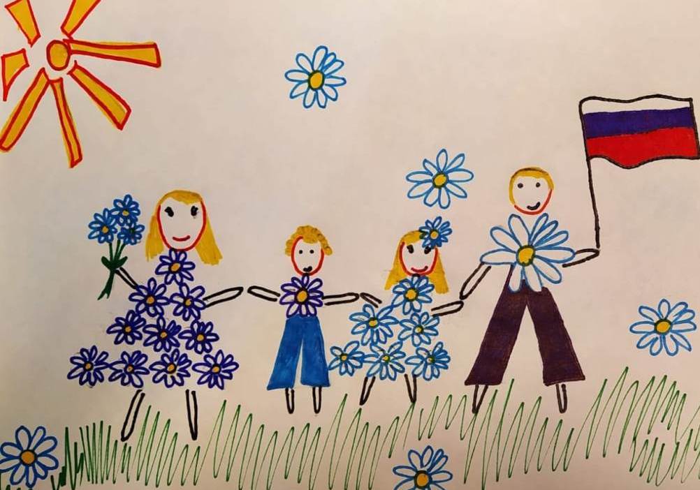 Рисунки детей о семье